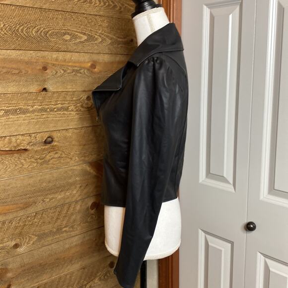 Revolve Donna Mizani Leatherette Moto Jacket Black Collared Long Sleeve Size XS - Picture 6 of 9